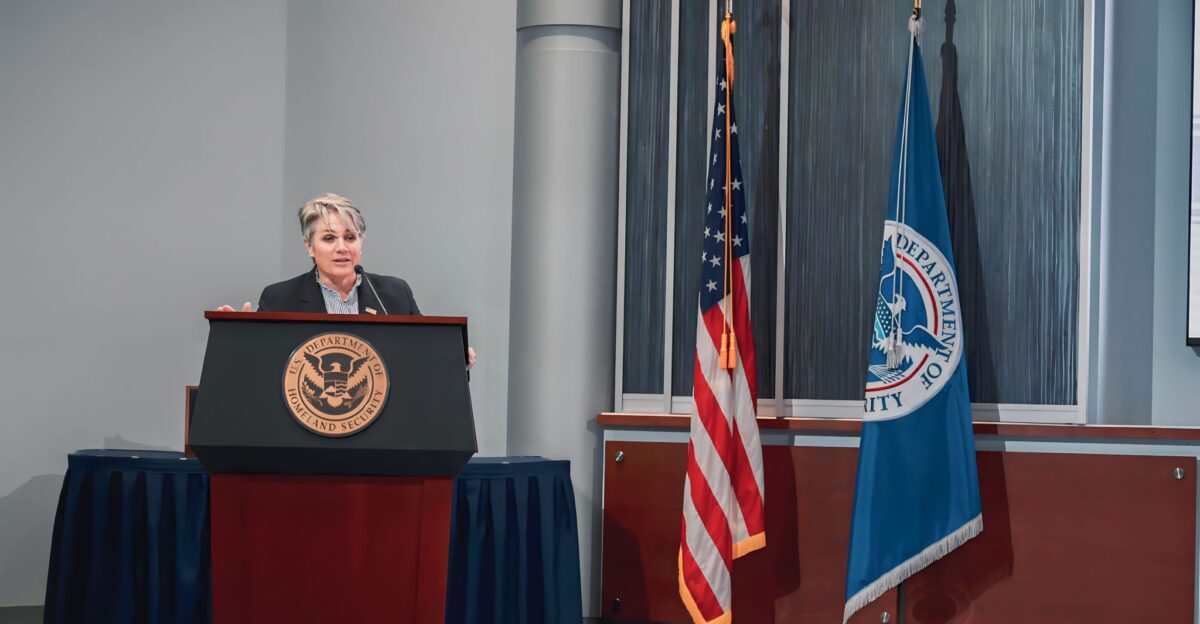 Julie Cabus Receives Federal Law Enforcement Training Centers FLETC 2022 Honor Graduate of the Year Award from the Diplomatic Security Service Miami Field Office