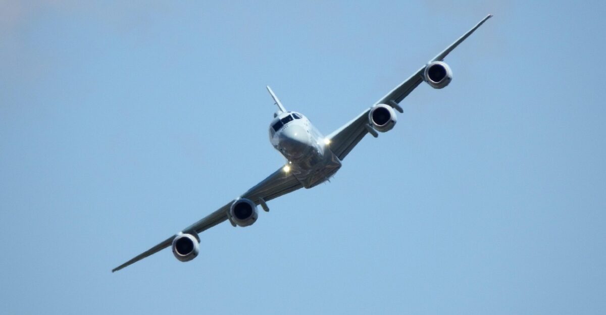 maritime patrol aircraft jet airforce military navy airshow